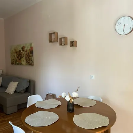 Apartman Lumo Sol Kiáto